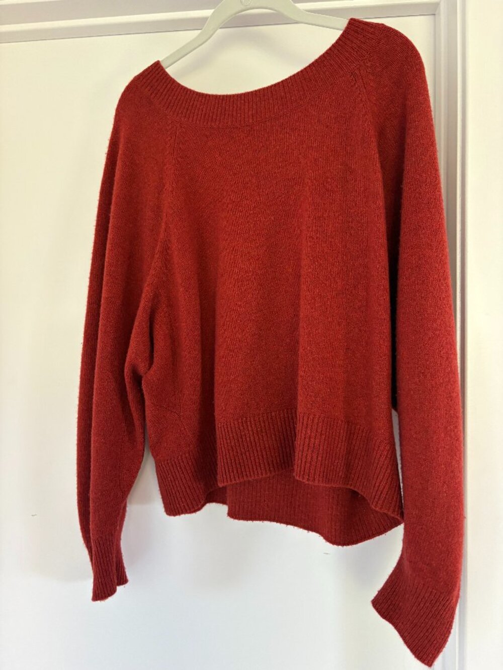 Vince Rust Brick Red Boatneck Long Sleeve Knit Pullover Sweater, Large